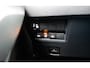 Toyota Yaris Cross 1.5 Hybrid 130 Team D Dealer Onderh. / Camera / Smartphone integratie / Stoel- en stuur verwarming / Keyless Entry / LED