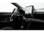 Toyota Yaris Cross 1.5 Hybrid 130 Team D Dealer Onderh. / Camera / Smartphone integratie / Stoel- en stuur verwarming / Keyless Entry / LED