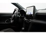 Toyota Yaris Cross 1.5 Hybrid 130 Team D Dealer Onderh. / Camera / Smartphone integratie / Stoel- en stuur verwarming / Keyless Entry / LED
