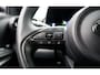 Toyota Yaris Cross 1.5 Hybrid 130 Team D Dealer Onderh. / Camera / Smartphone integratie / Stoel- en stuur verwarming / Keyless Entry / LED
