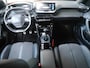 Peugeot 2008 1.2 PureTech GT | 130PK | Afneembare trekhaak | Zwart dak | Getint glas | 18inch velgen | Full-LED | Dealer onderhouden | Navigatie | Keyless entry en start