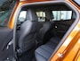 Peugeot 2008 1.2 PureTech GT | 130PK | Afneembare trekhaak | Zwart dak | Getint glas | 18inch velgen | Full-LED | Dealer onderhouden | Navigatie | Keyless entry en start