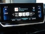 Peugeot 2008 1.2 PureTech GT | 130PK | Afneembare trekhaak | Zwart dak | Getint glas | 18inch velgen | Full-LED | Dealer onderhouden | Navigatie | Keyless entry en start