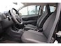 Toyota Aygo FUN 5-DEURS AIRCO NL-AUTO EL-RAMEN BLUETOOTH DEALER-ONDERHOUDEN