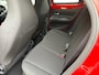 Toyota Aygo X 1.0 VVT-i MT Envy Apple Carplay/Android Auto , achteruitrijcamera , airco (automatisch) , cruise control adaptief , navigatiesysteem full map , achteropkomend verkeer waarschuwing , Autonomous Emergency Braking , rijstrooksensor met correctie , lichtmetalen velgen 18"