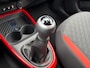 Toyota Aygo X 1.0 VVT-i MT Envy Apple Carplay/Android Auto , achteruitrijcamera , airco (automatisch) , cruise control adaptief , navigatiesysteem full map , achteropkomend verkeer waarschuwing , Autonomous Emergency Braking , rijstrooksensor met correctie , lichtmetalen velgen 18"