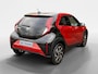 Toyota Aygo X 1.0 VVT-i MT Envy Apple Carplay/Android Auto , achteruitrijcamera , airco (automatisch) , cruise control adaptief , navigatiesysteem full map , achteropkomend verkeer waarschuwing , Autonomous Emergency Braking , rijstrooksensor met correctie , lichtmetalen velgen 18"