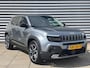 Jeep Avenger Summit 54 kWh SOH 97.6% | Navigatie by Apple Car Play/ Android Auto | Camera | Climate Control | 18 Inch Lichtmetalen velgen