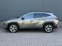 Hyundai Tucson 1.6 T-GDI PHEV Comfort Smart 4WD / Dealer Onderhouden / Trekhaak / SOH 100% / 1350KG Trekgewicht / Fabrieksgarantie tot 01-2029 / Stuur & Stoelverwarming / Elektrische Achterklep / Navigatie / Adaptief cruise control / Apple Carplay Android Auto / Krell Audio Systeem / Keyless Entry & Start /