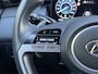 Hyundai Tucson 1.6 T-GDI PHEV Comfort Smart 4WD / Dealer Onderhouden / Trekhaak / SOH 100% / 1350KG Trekgewicht / Fabrieksgarantie tot 01-2029 / Stuur & Stoelverwarming / Elektrische Achterklep / Navigatie / Adaptief cruise control / Apple Carplay Android Auto / Krell Audio Systeem / Keyless Entry & Start /