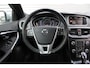 Volvo V40 1.5 T3 Polar+ Sport | Panoramadak | Verwarmbare voorstoelen | 100% dealeronderhouden | Extra getint glas | Achteruitrijcamera | Harman Kardon | 17 inch. lichtmetalen velgen | Volvo Guard alarm | Navigatie | Parkeersensoren voor + achter | Keyless entry | Climate control