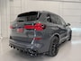 BMW X5 xDrive50e M-Sport DRAVITGRAU/PANO/22"/M-SPORTSTOELEN/SKY-LOUNGE/MASSAGE+VENTILATIE/H&K/22"BLACK/ICONIC-GLOW/360CAMERA/STANDKACHEL/DONKERE-HEMEL/M-SPORT PRO PAKKET/SHADOW-LINE/BODYKIT/VOLLEDIG BMW DEALER HISTOR