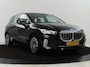 BMW 2-Serie Active Tourer 220i | Leder | Cruise control | Navigatie | Carplay | Sfeerverlichting | Virtueel dashboard | Camera | Park assist | Trekhaak