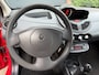 Renault Twingo 1.2 16V Collection / bj.2013 / kleur: rood / airco / NAP met 166373 km.en APK tot 05/2027 / zeer netjes en zuinig!!