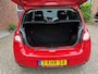 Renault Twingo 1.2 16V Collection / bj.2013 / kleur: rood / airco / NAP met 166373 km.en APK tot 05/2027 / zeer netjes en zuinig!!
