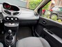 Renault Twingo 1.2 16V Collection / bj.2013 / kleur: rood / airco / NAP met 166373 km.en APK tot 05/2027 / zeer netjes en zuinig!!