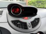 Renault Twingo 1.2 16V Collection / bj.2013 / kleur: rood / airco / NAP met 166373 km.en APK tot 05/2027 / zeer netjes en zuinig!!