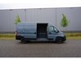 Peugeot Boxer 2.2 BlueHDi 180 L3H2 3.5t in Nieuwstaat |Automaat |Camera |Cruise |Navi |Groot scherm |2e airbag |BPM voordeel! |Climate control |Parkeersensoren |180 pk