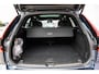 Volvo XC60 2.0 T6 Plug-in hybrid AWD Ultra Black Edition | Panoramadak | Luchtvering | Trekhaak | Head-Up Display | 360 Graden Camera | Harman Kardon Audio | Sportstoelen | Lichtmetalen Velgen 21 inch | Elektrische Achterklep | Parkeersensoren