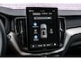 Volvo XC60 2.0 T6 Plug-in hybrid AWD Ultra Black Edition | Panoramadak | Luchtvering | Trekhaak | Head-Up Display | 360 Graden Camera | Harman Kardon Audio | Sportstoelen | Lichtmetalen Velgen 21 inch | Elektrische Achterklep | Parkeersensoren
