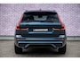 Volvo XC60 2.0 T6 Plug-in hybrid AWD Ultra Black Edition | Panoramadak | Luchtvering | Trekhaak | Head-Up Display | 360 Graden Camera | Harman Kardon Audio | Sportstoelen | Lichtmetalen Velgen 21 inch | Elektrische Achterklep | Parkeersensoren