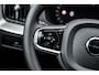 Volvo XC60 2.0 T6 Plug-in hybrid AWD Ultra Black Edition | Panoramadak | Luchtvering | Trekhaak | Head-Up Display | 360 Graden Camera | Harman Kardon Audio | Sportstoelen | Lichtmetalen Velgen 21 inch | Elektrische Achterklep | Parkeersensoren