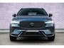 Volvo XC60 2.0 T6 Plug-in hybrid AWD Ultra Black Edition | Panoramadak | Luchtvering | Trekhaak | Head-Up Display | 360 Graden Camera | Harman Kardon Audio | Sportstoelen | Lichtmetalen Velgen 21 inch | Elektrische Achterklep | Parkeersensoren