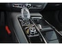 Volvo V60 T8 Recharge AWD Plus Dark - Panorama/schuifdak - IntelliSafe Assist & Surround - 360º Camera - Harman/Kardon audio - Verwarmde voorstoelen, stuur & achterbank - Parkeersensoren voor & achter - Elektr. bedienb. voorstoelen met geheugen - Head up display - Extra getint glas - Inklapbare trekhaak - 18' LMV