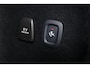 Volvo V60 T8 Recharge AWD Plus Dark - Panorama/schuifdak - IntelliSafe Assist & Surround - 360º Camera - Harman/Kardon audio - Verwarmde voorstoelen, stuur & achterbank - Parkeersensoren voor & achter - Elektr. bedienb. voorstoelen met geheugen - Head up display - Extra getint glas - Inklapbare trekhaak - 18' LMV