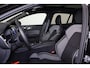 Volvo V60 T8 Recharge AWD Plus Dark - Panorama/schuifdak - IntelliSafe Assist & Surround - 360º Camera - Harman/Kardon audio - Verwarmde voorstoelen, stuur & achterbank - Parkeersensoren voor & achter - Elektr. bedienb. voorstoelen met geheugen - Head up display - Extra getint glas - Inklapbare trekhaak - 18' LMV