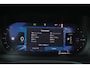 Volvo V60 T8 Recharge AWD Plus Dark - Panorama/schuifdak - IntelliSafe Assist & Surround - 360º Camera - Harman/Kardon audio - Verwarmde voorstoelen, stuur & achterbank - Parkeersensoren voor & achter - Elektr. bedienb. voorstoelen met geheugen - Head up display - Extra getint glas - Inklapbare trekhaak - 18' LMV