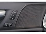 Volvo V60 T8 Recharge AWD Plus Dark - Panorama/schuifdak - IntelliSafe Assist & Surround - 360º Camera - Harman/Kardon audio - Verwarmde voorstoelen, stuur & achterbank - Parkeersensoren voor & achter - Elektr. bedienb. voorstoelen met geheugen - Head up display - Extra getint glas - Inklapbare trekhaak - 18' LMV
