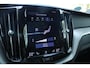 Volvo XC60 2.0 T4 Inscription | Apple carplay/ Android auto | Dodehoek detectie | Autonomous emergency braking | Electronic climate control | Lederen bekleding | Verwarmde voorstoelen |