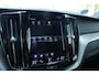 Volvo XC60 2.0 T4 Inscription | Apple carplay/ Android auto | Dodehoek detectie | Autonomous emergency braking | Electronic climate control | Lederen bekleding | Verwarmde voorstoelen |