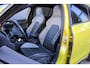 Volkswagen Golf 1.4 eHybrid GTE | Pano | Vol Leder | Head up | IQ | Elektr. trekhaak | Black Style | 19' Estoril | LED verstralers onderbumper | Uniek > Letterlijk full option | Yellow metallic