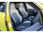 Volkswagen Golf 1.4 eHybrid GTE | Pano | Vol Leder | Head up | IQ | Elektr. trekhaak | Black Style | 19' Estoril | LED verstralers onderbumper | Uniek > Letterlijk full option | Yellow metallic
