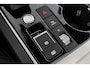 Volkswagen Touareg 3.0 TSi eHybrid 4MOTION Luchtvering Panoramadak Night Vision Soft Close