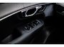 Volvo XC90 2.0 T8 Plug-in hybrid AWD Ultra Dark Executive Editon 455 PK | Trekhaak | Luchtvering | Gelaagd Glas | Bowers & Wilkins | Massage & Ventilatie Stoelen | Panoramadak |