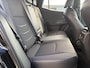 Toyota C-HR / C-HR+ First Edition 77 kWh NIEUW DIRECT LEVERBAAR! STOEL/STUURVERW 20'' LM-VELGEN BLIND SPOT EL-ACHTERKLEP WARMTEPOMP NAVI PARK-SENSOREN CAMERA CLIMA APPLE/ANDROID
