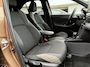 Toyota Yaris Cross 1.5 Hybrid 130 Executive NIEUW DIRECT LEVERBAAR! STOEL/STUURVERW LM-VELGEN BLIND SPOT EL-ACHTERKLEP JBL-AUDIO HUD MATRIX-VERLICHTING PARK-SENSOREN CAMERA CLIMA APPLE/ANDROID