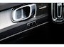 Volvo XC40 2.0 B4 Plus Black Edition | Trekhaak | Lichtmetalen Velgen 20 inch | Harman Kardon Audio | Panoramadak | 360 Graden Camera | Parkeersensoren | Keyless Entry | Elektrische Achterklep | Elektrisch Verstelbare Voorstoelen | Stoelverwarming | Google Navigatie | Apple Carplay | Android Auto