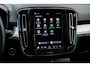 Volvo XC40 2.0 B4 Plus Black Edition | Trekhaak | Lichtmetalen Velgen 20 inch | Harman Kardon Audio | Panoramadak | 360 Graden Camera | Parkeersensoren | Keyless Entry | Elektrische Achterklep | Elektrisch Verstelbare Voorstoelen | Stoelverwarming | Google Navigatie | Apple Carplay | Android Auto