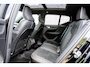 Volvo XC40 2.0 B4 Plus Black Edition | Trekhaak | Lichtmetalen Velgen 20 inch | Harman Kardon Audio | Panoramadak | 360 Graden Camera | Parkeersensoren | Keyless Entry | Elektrische Achterklep | Elektrisch Verstelbare Voorstoelen | Stoelverwarming | Google Navigatie | Apple Carplay | Android Auto
