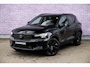 Volvo XC40 2.0 B4 Plus Black Edition | Trekhaak | Lichtmetalen Velgen 20 inch | Harman Kardon Audio | Panoramadak | 360 Graden Camera | Parkeersensoren | Keyless Entry | Elektrische Achterklep | Elektrisch Verstelbare Voorstoelen | Stoelverwarming | Google Navigatie | Apple Carplay | Android Auto