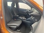 Peugeot e-2008 EV Active Pack 50 kWh | Apple Carplay & Android Auto | 16 inch Licht metalen velgen | Airco