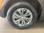 Peugeot e-2008 EV Active Pack 50 kWh | Apple Carplay & Android Auto | 16 inch Licht metalen velgen | Airco