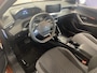 Peugeot e-2008 EV Active Pack 50 kWh | Apple Carplay & Android Auto | 16 inch Licht metalen velgen | Airco