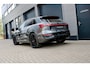 Audi Q8 e-tron 55 quattro S Edition 115 kWh | Luchtvering | Pano | B&O | HUD | Trekhaak | Memory | Top View Camera
