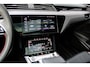Audi Q8 e-tron 55 quattro S Edition 115 kWh | Luchtvering | Pano | B&O | HUD | Trekhaak | Memory | Top View Camera