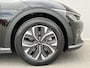 Kia EV6 Edition 77.4 kWh / SOH 100% / Fabrieksgarantie tot 18-06-2032 / 1.600 kg trekgewicht / Android Auto & Apple Carplay / Navigatie / Cruise Control Adaptief / Climate Control / DAB / Draadloze Telefoonlader / Camera / Parkeerassistent / 19" Lichtmetalen Wielen / Keyless entry & start /